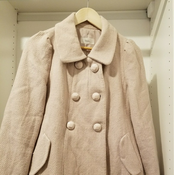 Coat - Picture 3 of 4